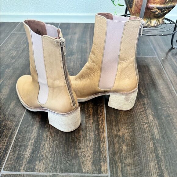 Free People Essential Chelsea Boots sz 38 - Picture 2 of 10